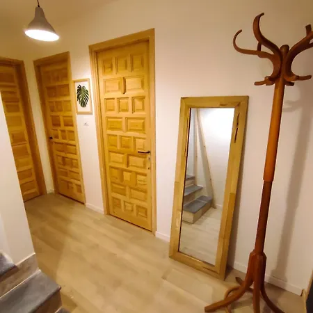Lägenhet Jungalow - Tidordognehomes *
